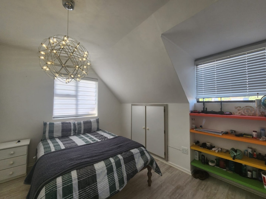 3 Bedroom Property for Sale in Denneoord Western Cape